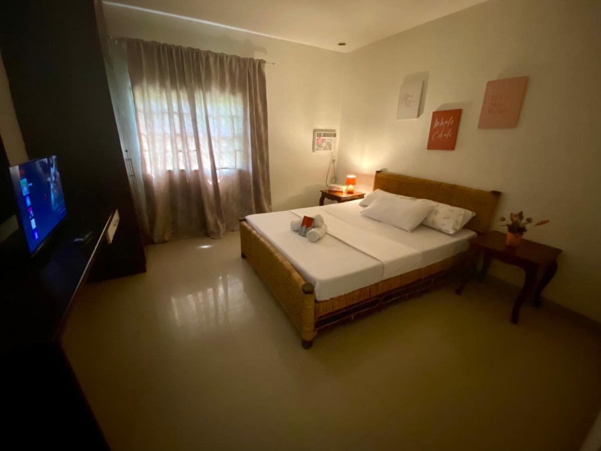 Hiraya Bed And Breakfast โรฮัสซิตี้ ภายนอก รูปภาพ